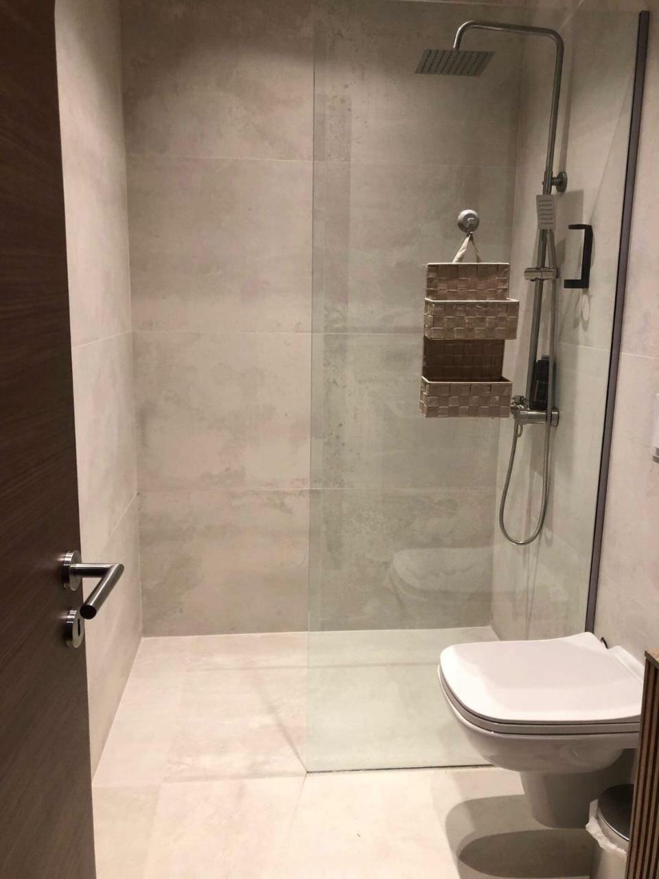 Boulevard Exclusive Prishtine Bagian luar foto