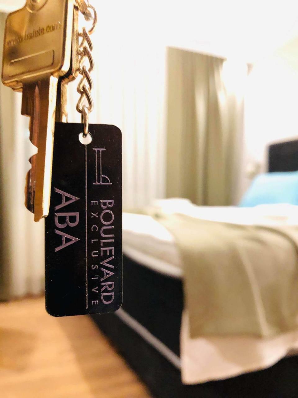 Boulevard Exclusive Prishtine Bagian luar foto