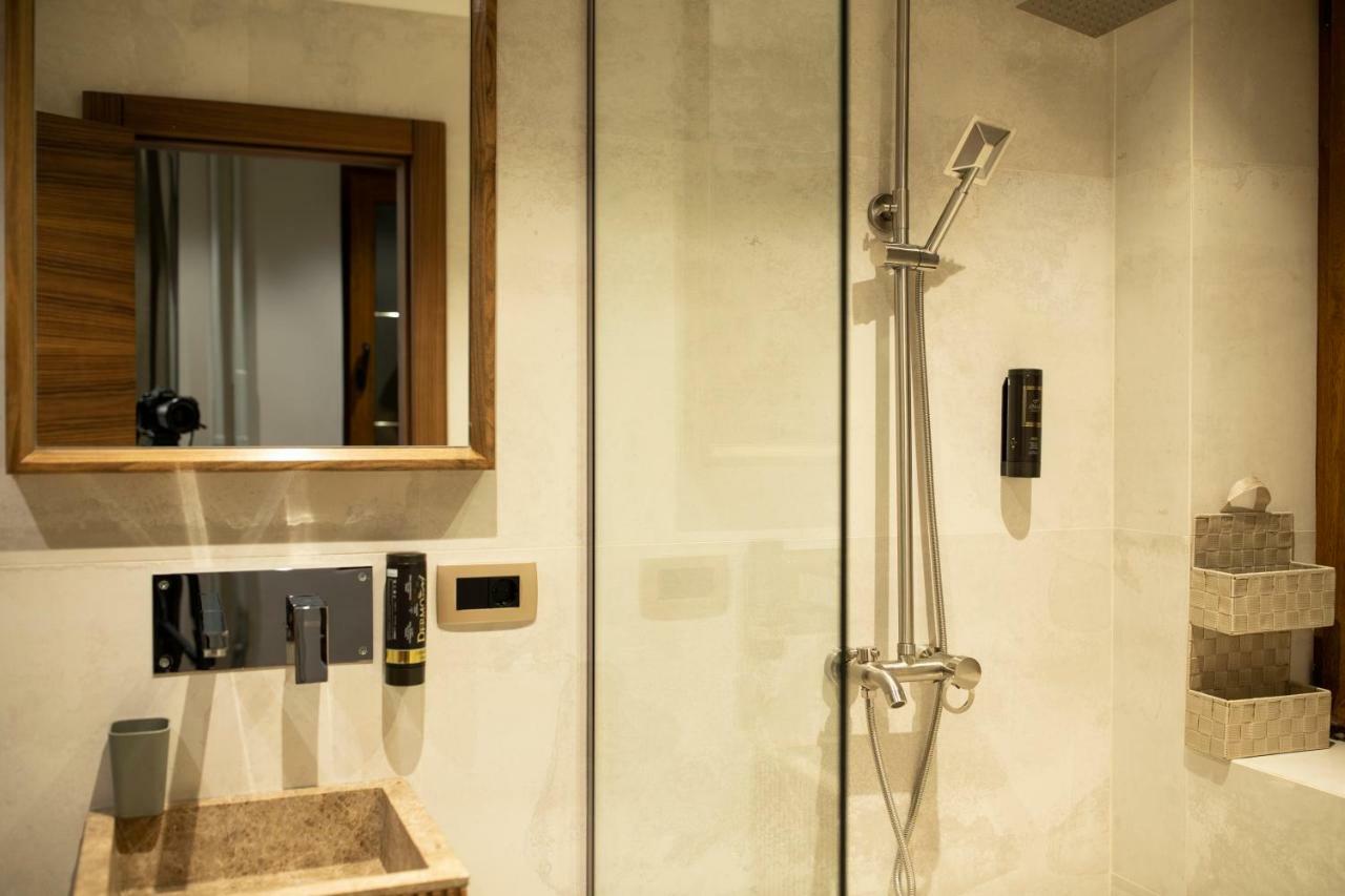 Boulevard Exclusive Prishtine Bagian luar foto