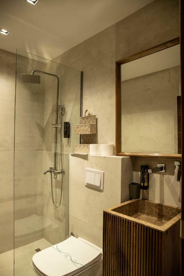 Boulevard Exclusive Prishtine Bagian luar foto