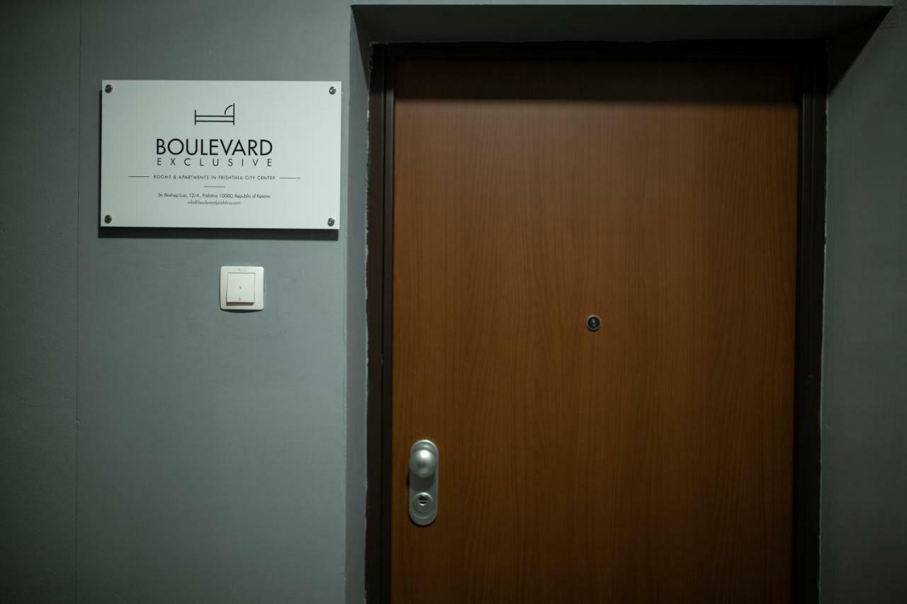 Boulevard Exclusive Prishtine Bagian luar foto