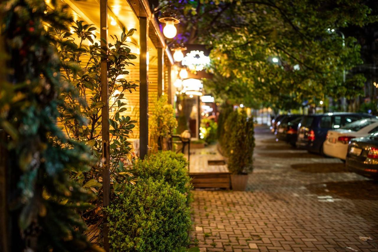 Boulevard Exclusive Prishtine Bagian luar foto